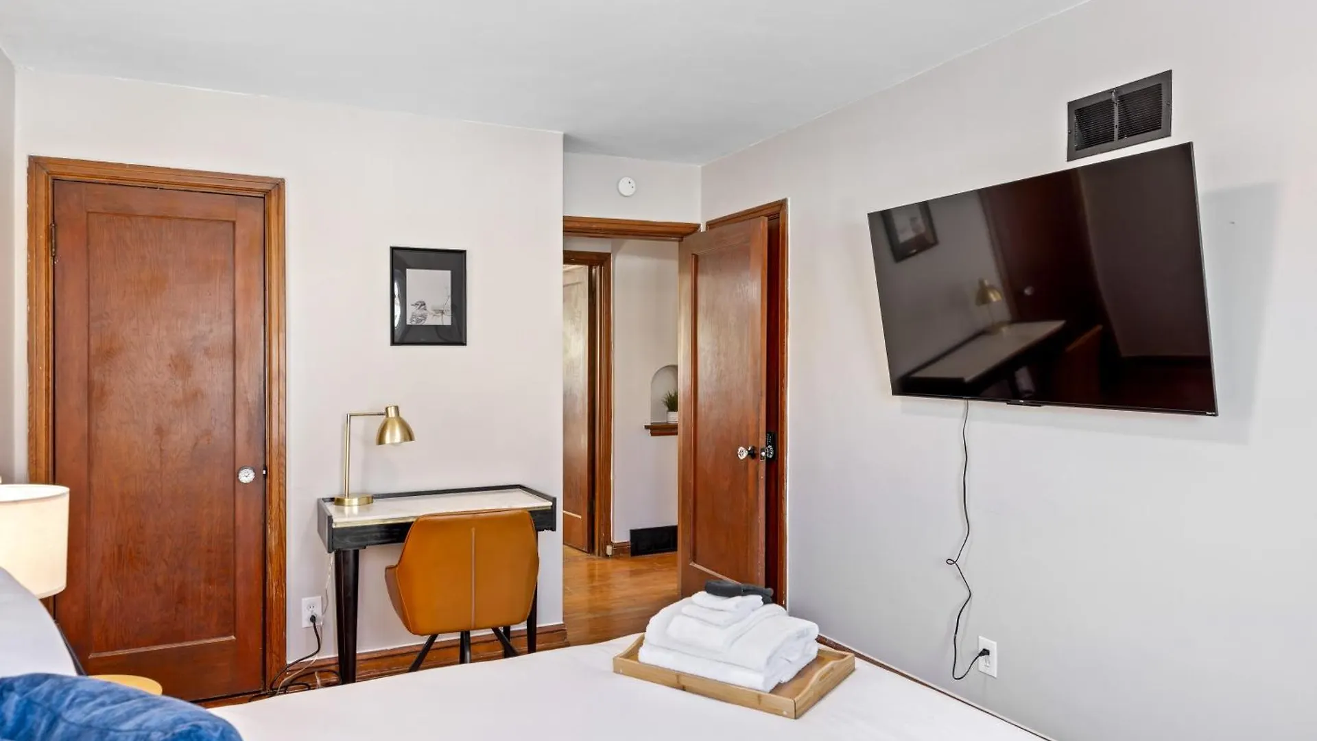 Vakantiehuis The Urban Nest - Your St. Louis City Retreat!